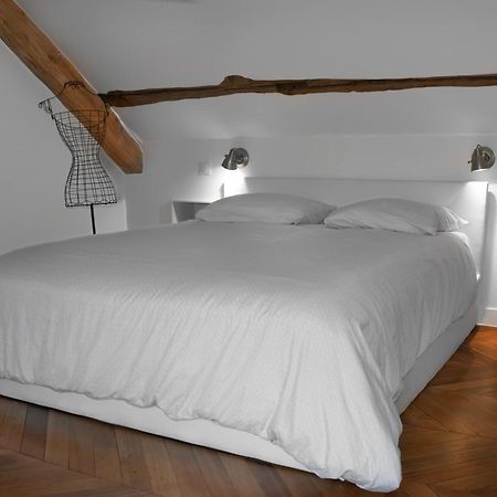 Loft Dans Le Clocher Face Au Chateau Bonnelles Екстер'єр фото