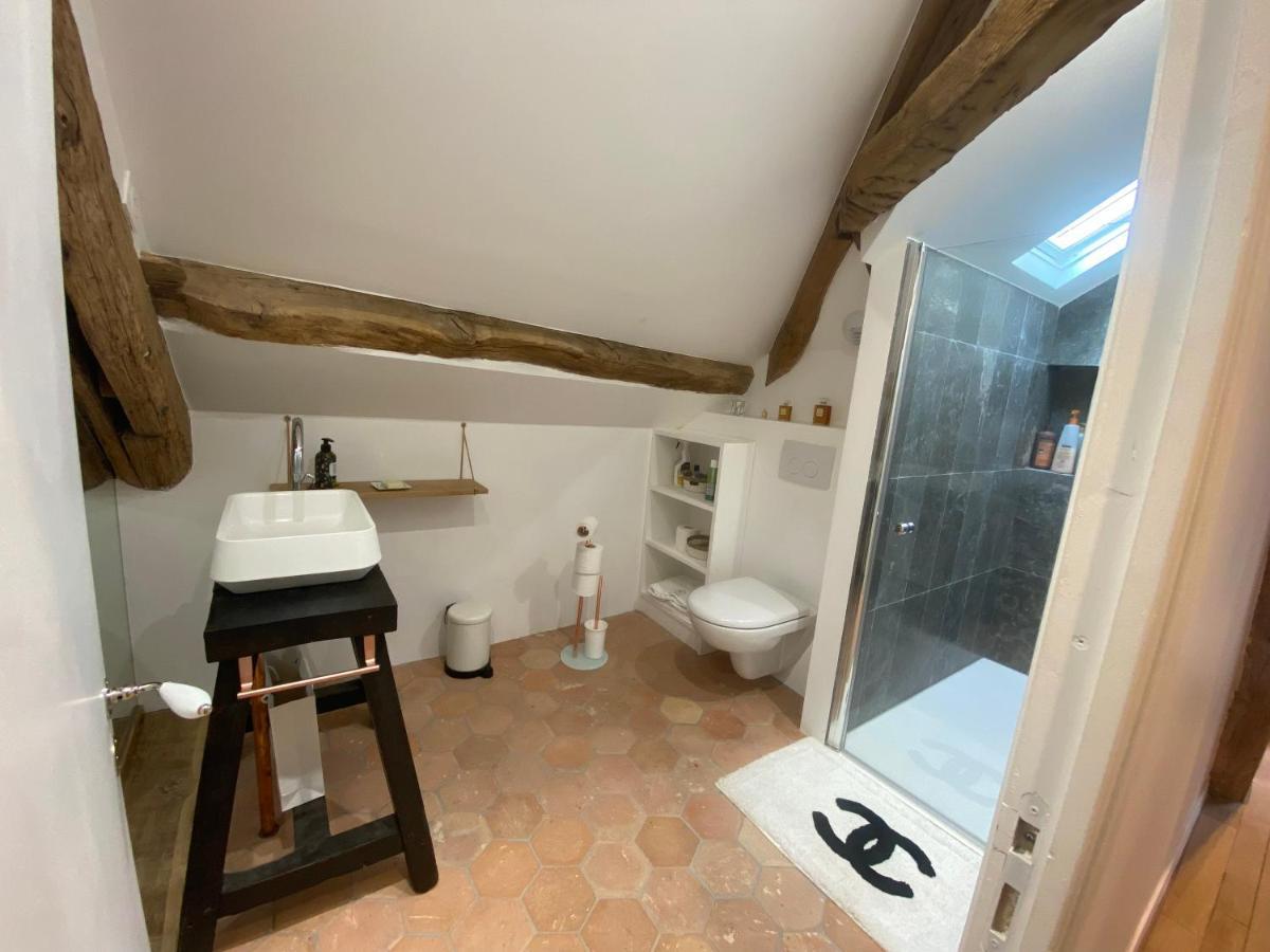 Loft Dans Le Clocher Face Au Chateau Bonnelles Екстер'єр фото