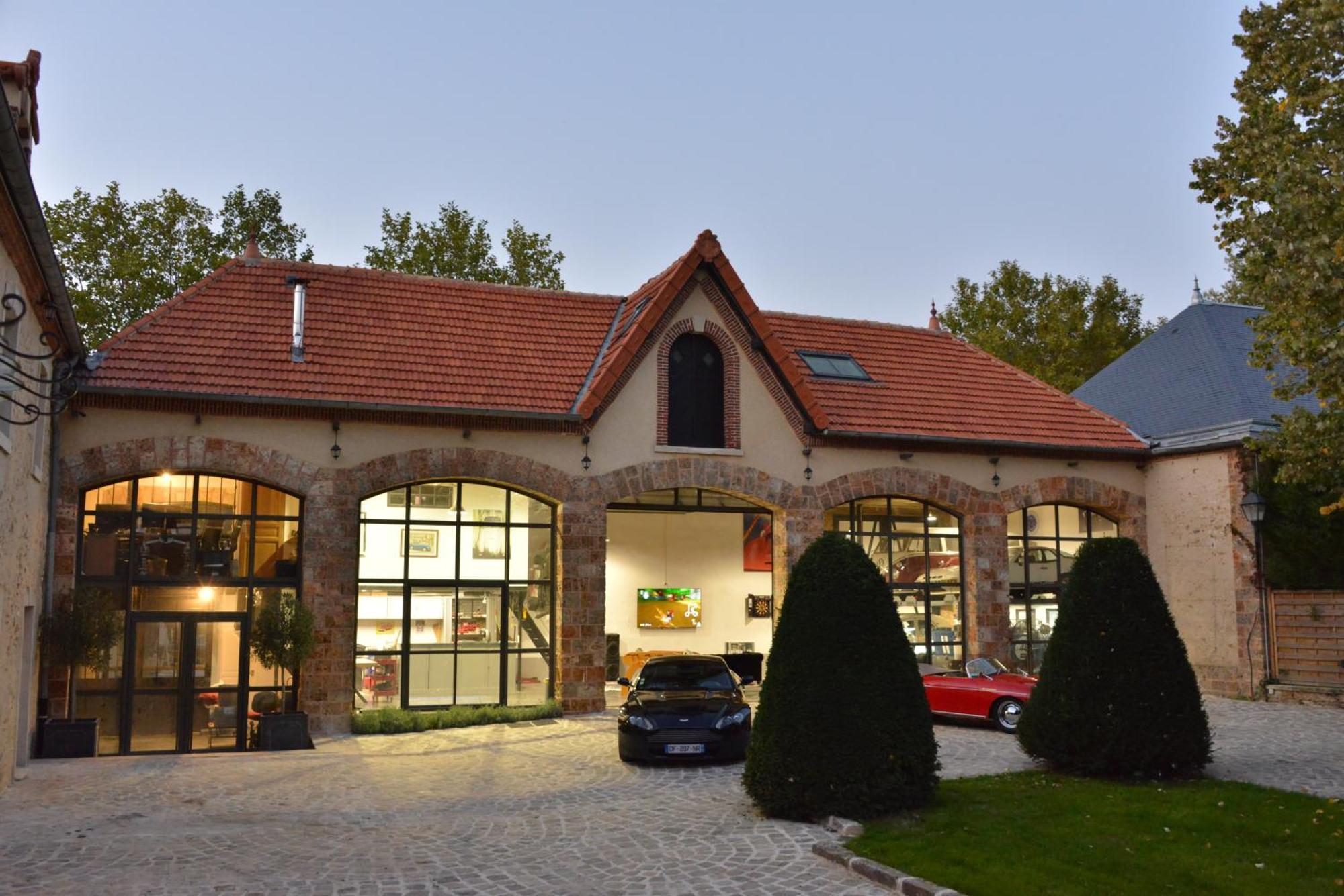 Loft Dans Le Clocher Face Au Chateau Bonnelles Екстер'єр фото